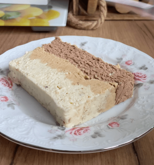 Pijesak torta sa pudingom i plazmom – Neodoljivo kremast desert