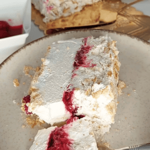 Recept za Semifreddo sa Malinama i Bijelom Čokoladom