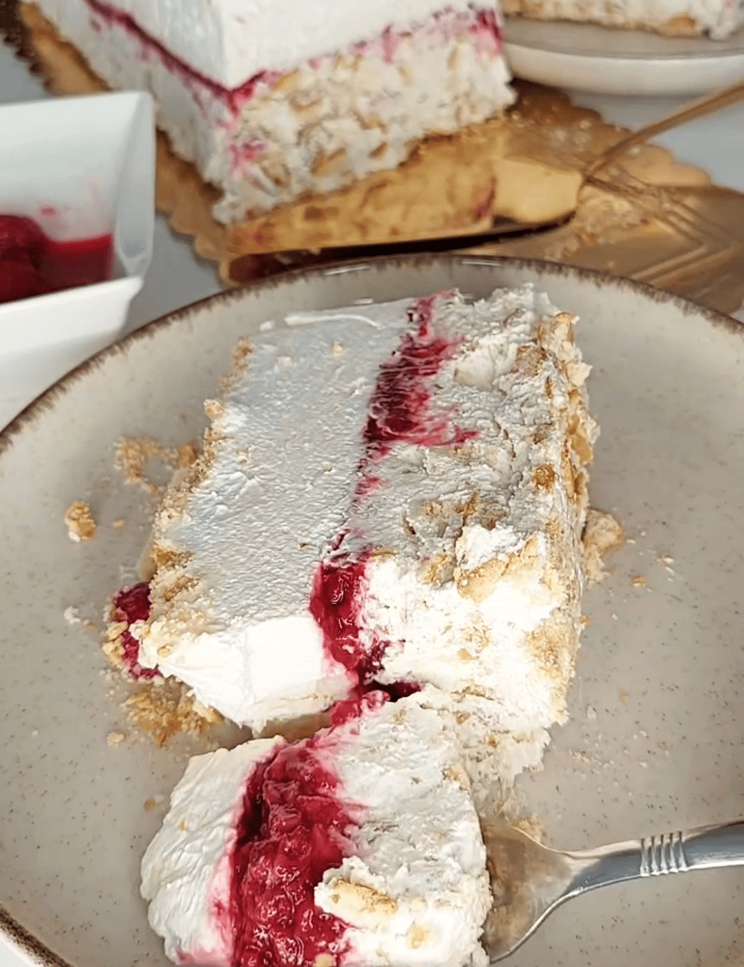 Recept za Semifreddo sa Malinama i Bijelom Čokoladom