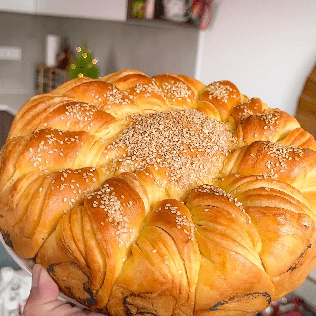 Brza Domaća Pogača sa Kvascem i Maslacem