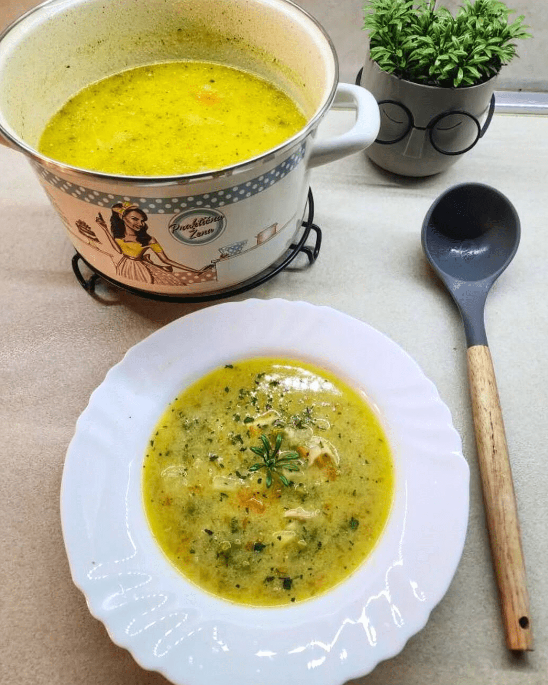Bijela pileća čorba – Jednostavan recept kao iz bakine kuhinje