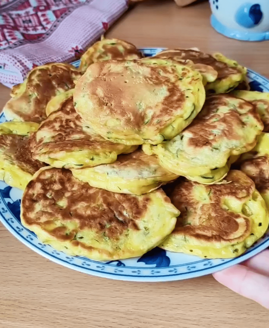 Brzi Uštipci sa Tikvicama – Recept za Brzi Doručak ili Večeru