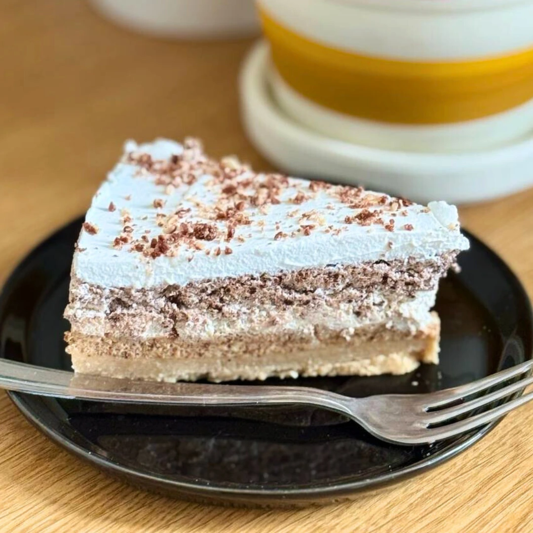 Bubu Torta – Neodoljiva Lješnjak Torta s Orasima i Čokoladom