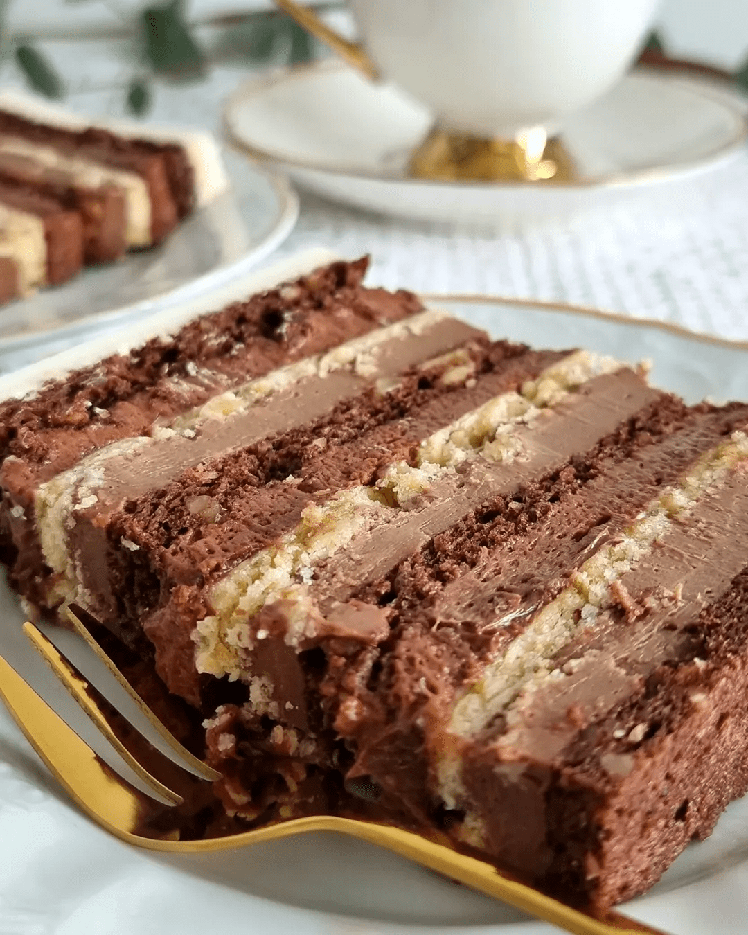 Ferrero torta – Kremasta torta s lješnjacima i Nutellom
