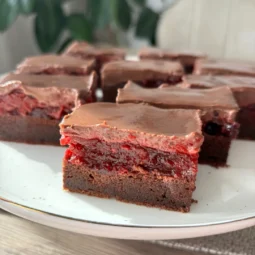 Recept za Bečke kocke s višnjama