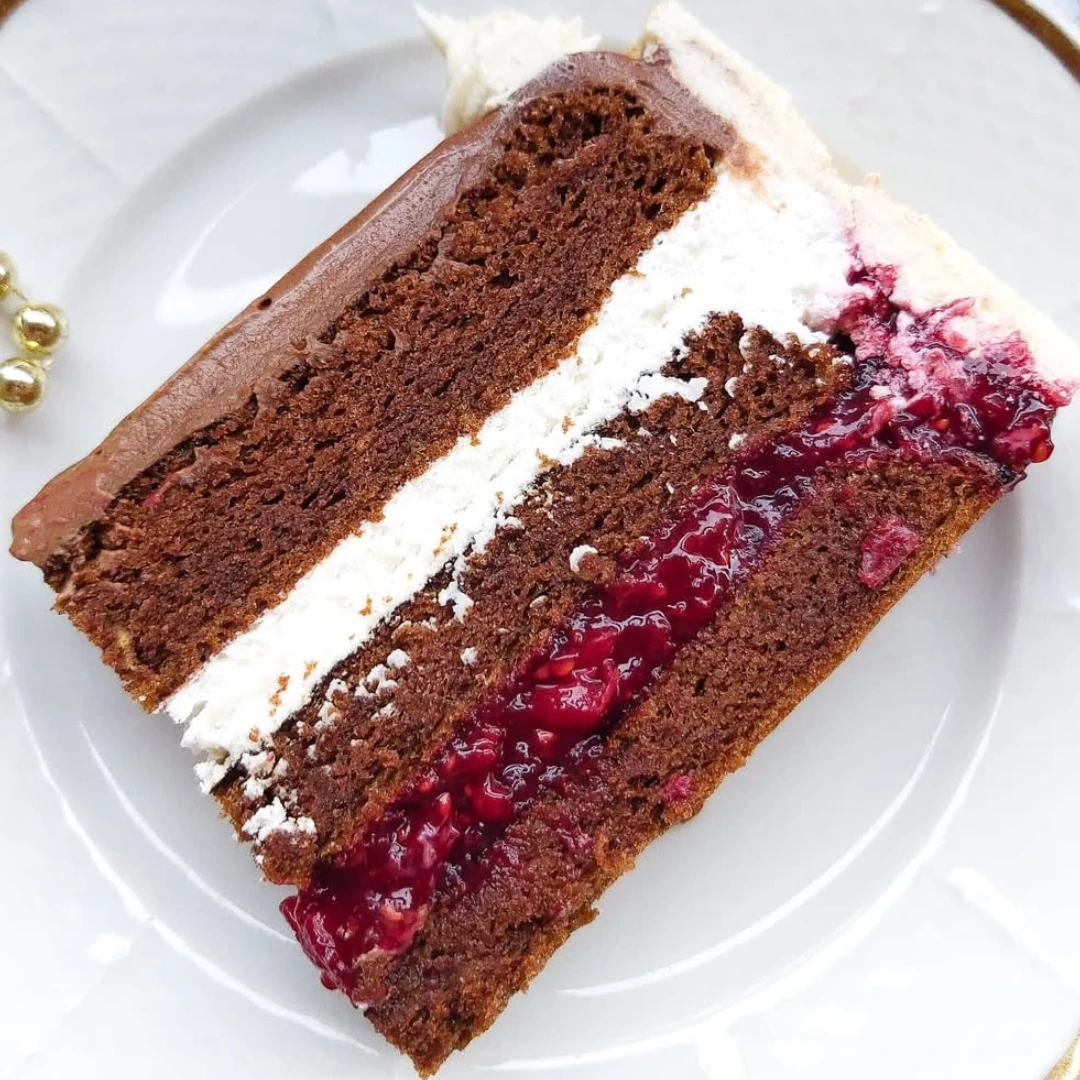 Brza Torta sa Malinama i Čokoladom!