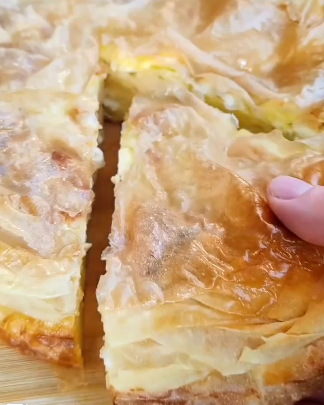 Domaća gibanica – recept za savršeno lisnatu pitu iz bakine kuhinje