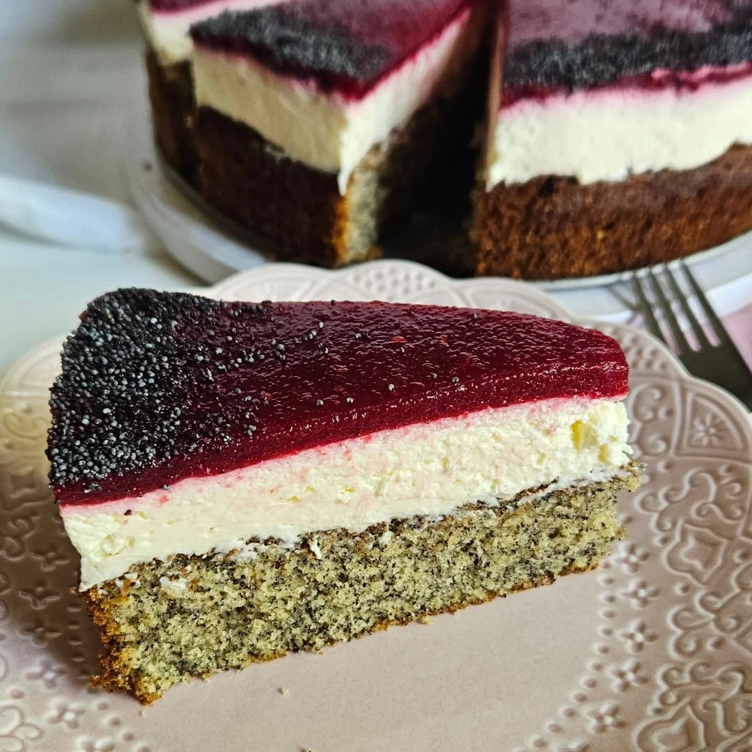 Torta od malina i maka – osvježavajući voćni kolač s makom